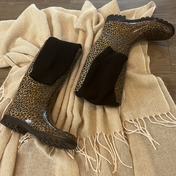 D&G animal print rain boots, Size 37 euro size. - Picture 5 of 9